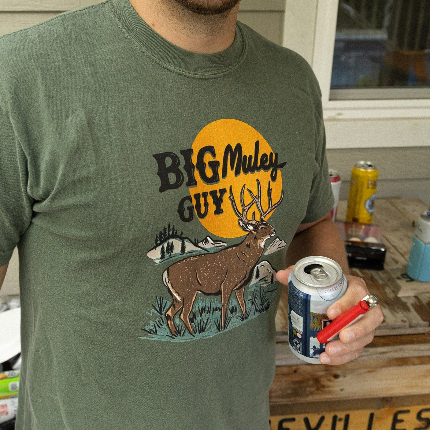 Big Mule Deer Guy Tee Moss